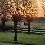 't Veldthuisje 4*
