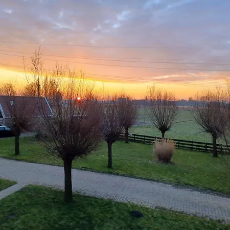 't Veldthuisje Bed & Breakfast Uitgeest