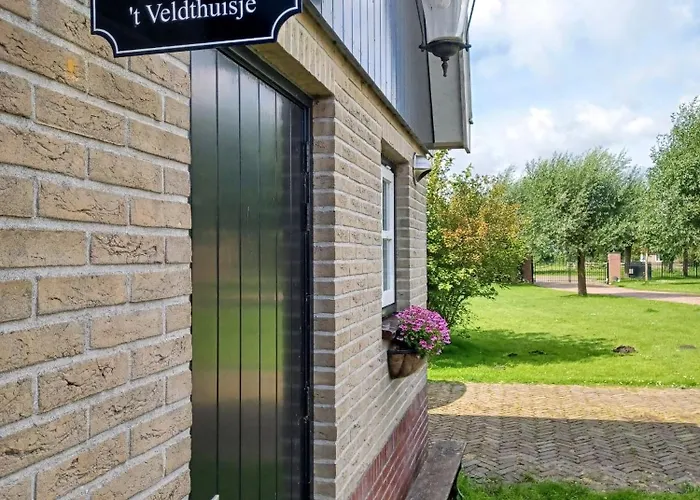 't Veldthuisje 게스트하우스 4*