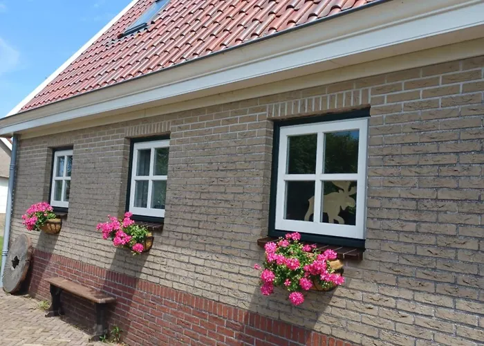 't Veldthuisje 게스트하우스 4*