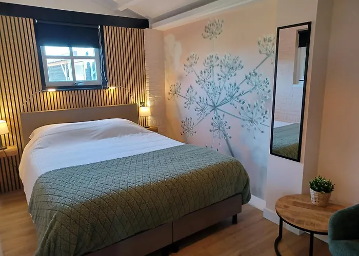 't Veldthuisje 게스트하우스