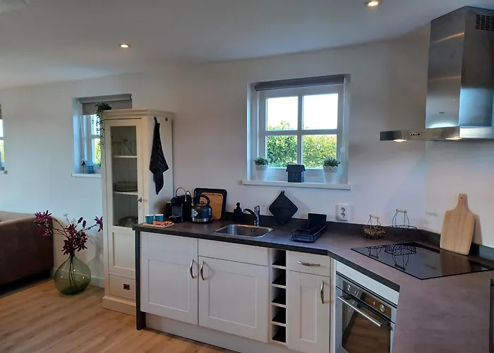 't Veldthuisje 게스트하우스 4*